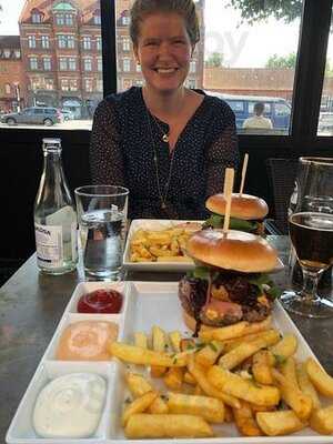 Victorious Restaurang & Bar