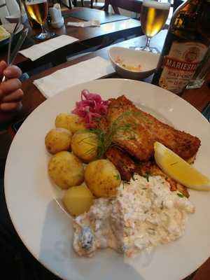 Mast Square Cafe & Bistro