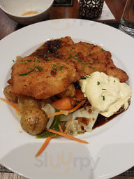 Mast Square Cafe & Bistro