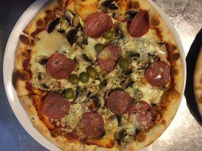 Noll 1 Restaurang & Pizzeria