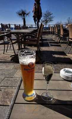 Sea Side Restaurant & Bar