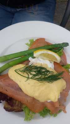 Sea Side Restaurant & Bar