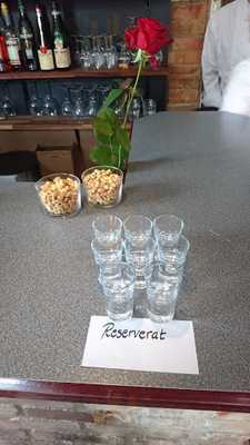 Sea Side Restaurant & Bar