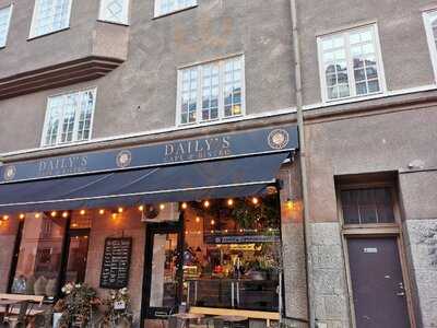 Daily's Cafe & Bistro