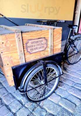 The Sherlock Holmes Cocktail Bar