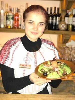 Ukrainian Yard Craft Beer & Smoker Grill