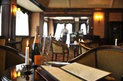 Nobilis Piano Lounge Bar