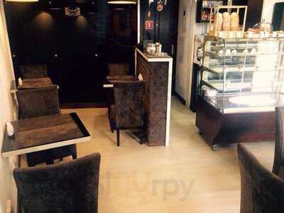 Kseniya. Bakery. Cake Shop.