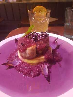 L'amour De Trois. Pancakes, Wine, Cinema