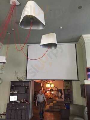 Steaker's | Grill Restaurant & Bar