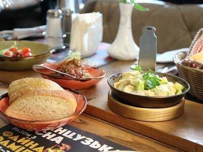 Fine Family On Sagaidachnogo