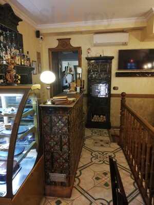 Teplyi Pyets Restaurant