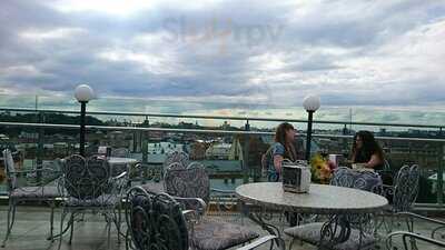 Rooftop Restaurant Partyfon