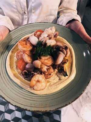 Matza And Oysters Riviera