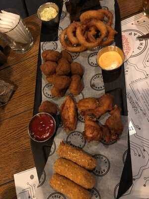 This Is Pivbar Na Kharkovskom