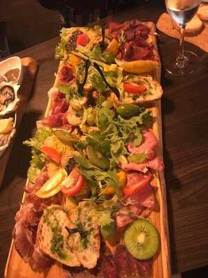 Prosciutteria Wine Food Bar