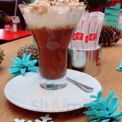 Illy Cafe Cafe