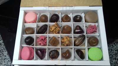 Device Restaurant & Karaoke