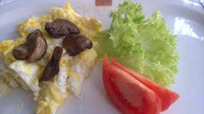 Device Restaurant & Karaoke