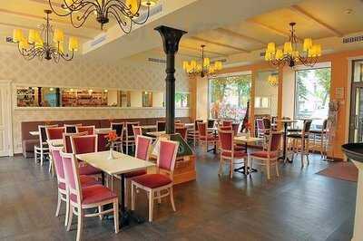 Wolkonsky Patisserie & Cafe