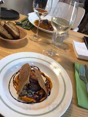 100 Rokiv Tomu Vpered