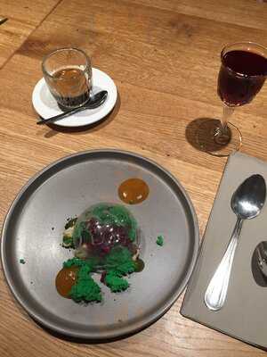 100 Rokiv Tomu Vpered