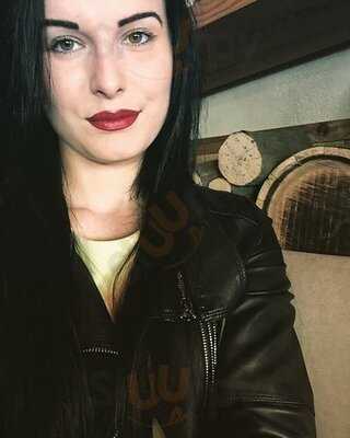 Cafe Khachapuri I Vino