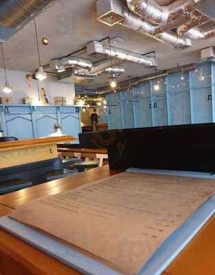 Mokri Vusa. Ukrainian Pub