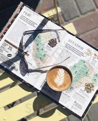 Holly Cup Coffee Bar