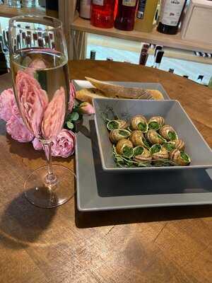 Bar Restaurant Wine And Health