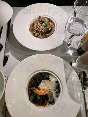 Zitti Restaurant & Vinoteca