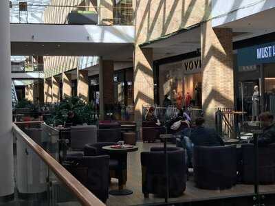 Kredens Cafe Forum Lviv