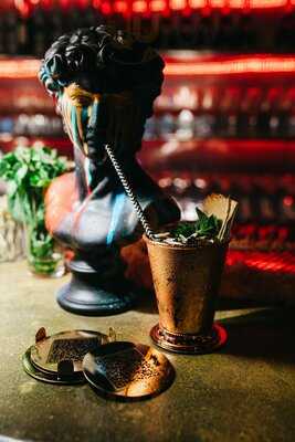 Gamondi Cocktail Bar