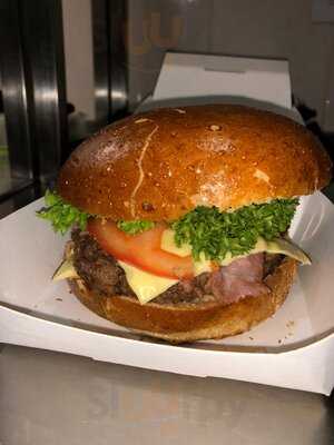 Gorilaz Pizza Chabany